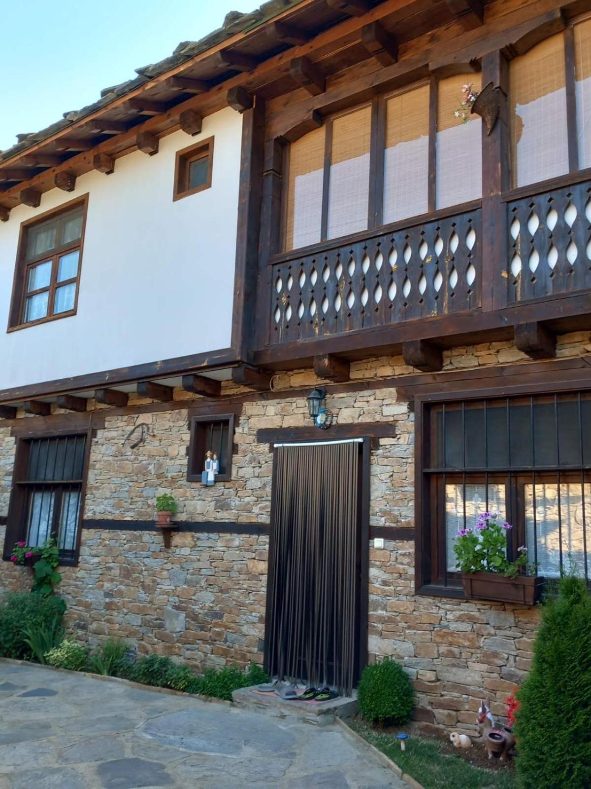 Тодорината Къща Hotel Leşten Exterior foto